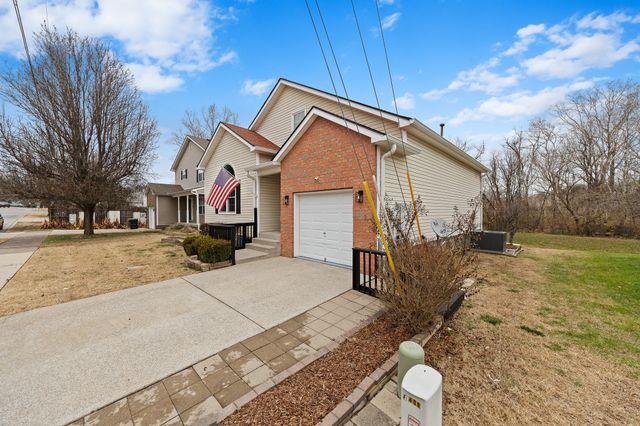 408 Scotts Creek Trl, Hermitage, TN 37076