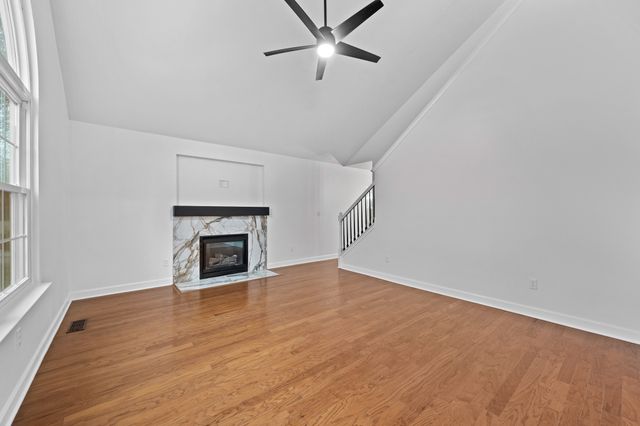 408 Scotts Creek Trl, Hermitage, TN 37076