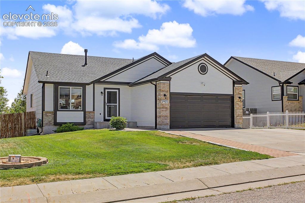 2925 Walton Creek Drive, Colorado Springs, CO 80922 — photo 2