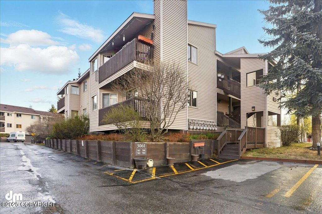 3061 E 42nd Avenue, #703, Anchorage, AK 99508