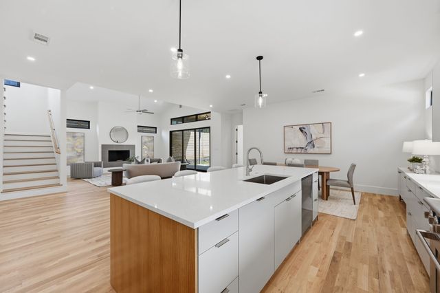 8806 Diceman Drive, Dallas, TX 75218