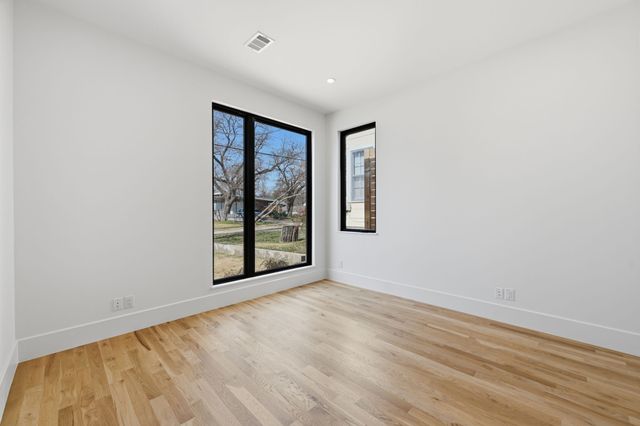 8806 Diceman Drive, Dallas, TX 75218