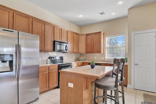 16545 Antioch Ct, Saint George, LA 70817