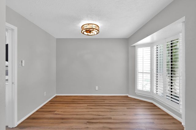 3843 Knollcrest Drive, Montgomery, TX 77356