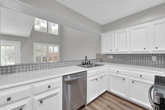 3843 Knollcrest Drive, Montgomery, TX 77356