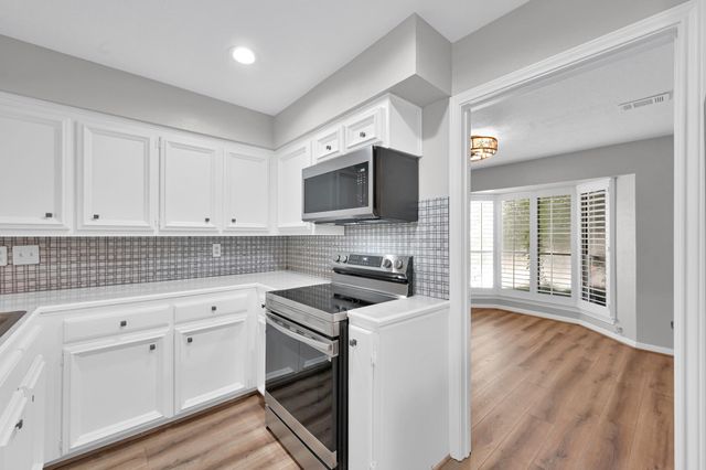 3843 Knollcrest Drive, Montgomery, TX 77356