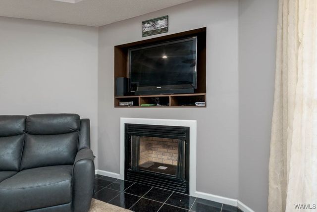 16275 Sand Creek, Moundville, AL 35474