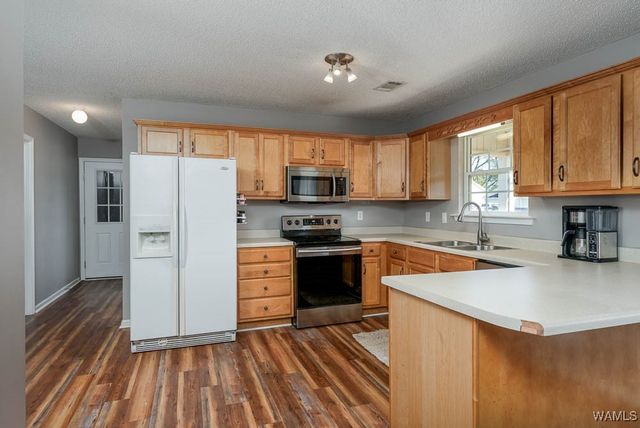 16275 Sand Creek, Moundville, AL 35474