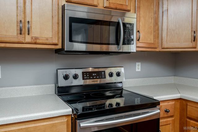 16275 Sand Creek, Moundville, AL 35474