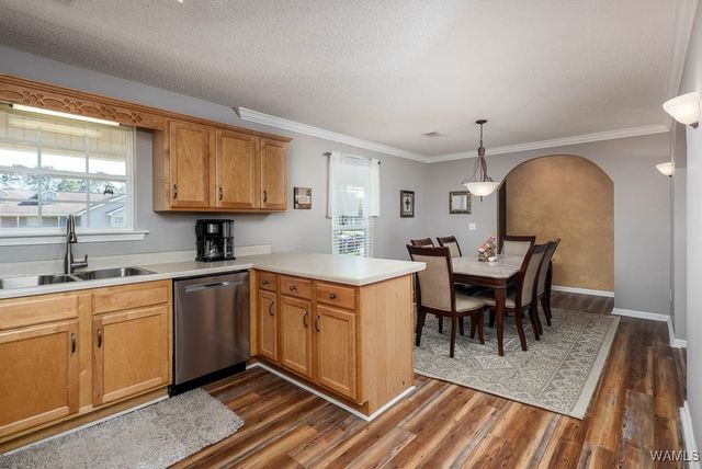 16275 Sand Creek, Moundville, AL 35474