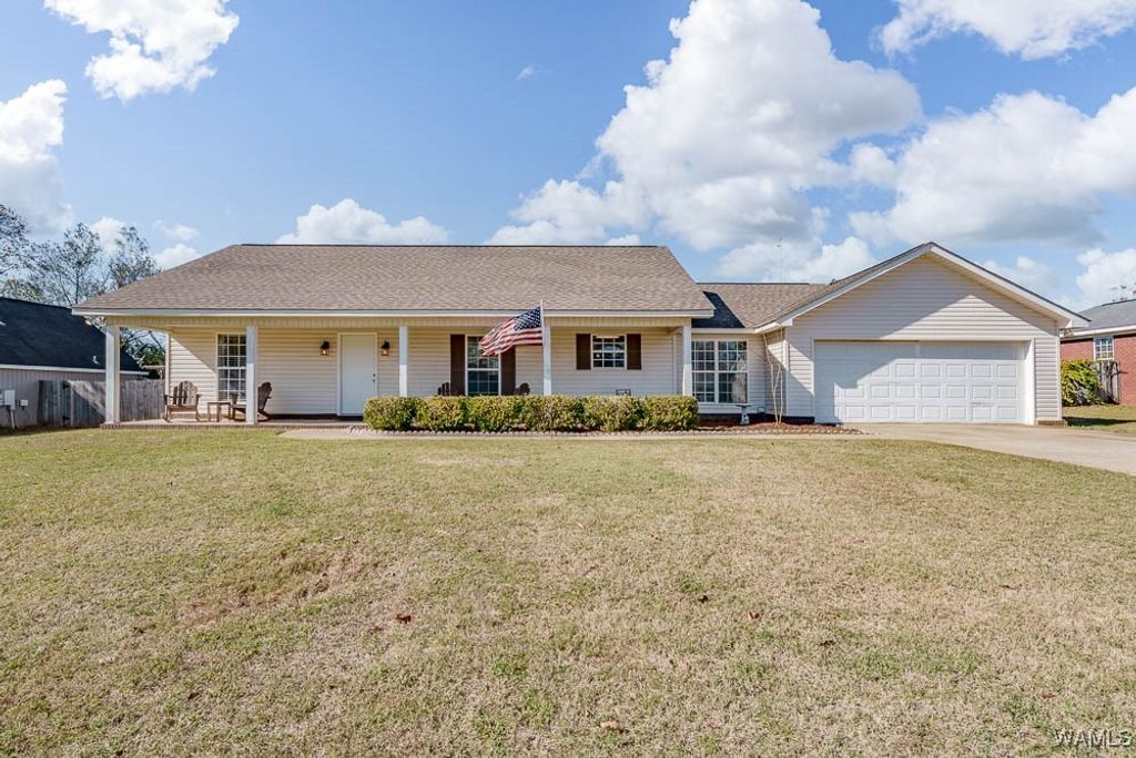 16275 Sand Creek, Moundville, AL 35474