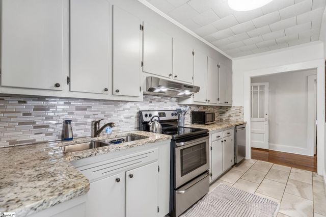 2009 State Park Road, Greenville, SC 29609
