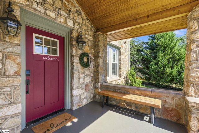 2009 State Park Road, Greenville, SC 29609