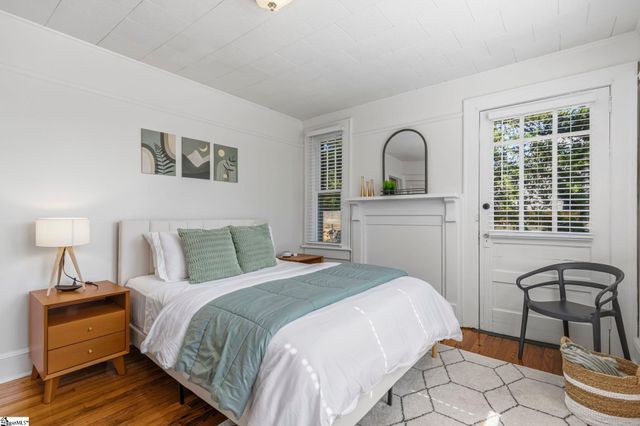 2009 State Park Road, Greenville, SC 29609