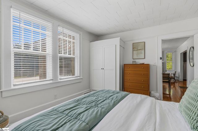 2009 State Park Road, Greenville, SC 29609