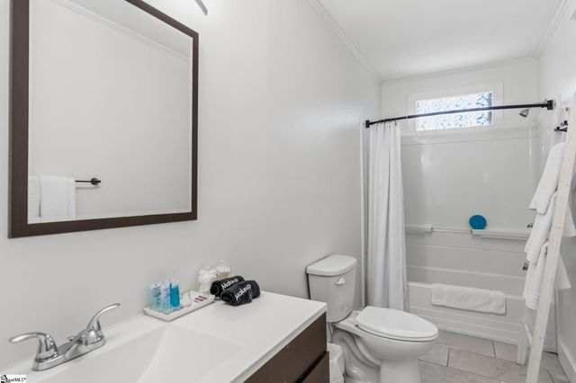 2009 State Park Road, Greenville, SC 29609