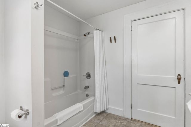 2009 State Park Road, Greenville, SC 29609