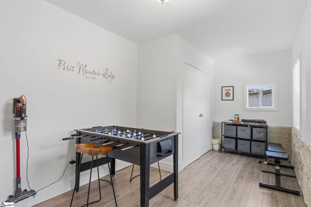 2009 State Park Road, Greenville, SC 29609