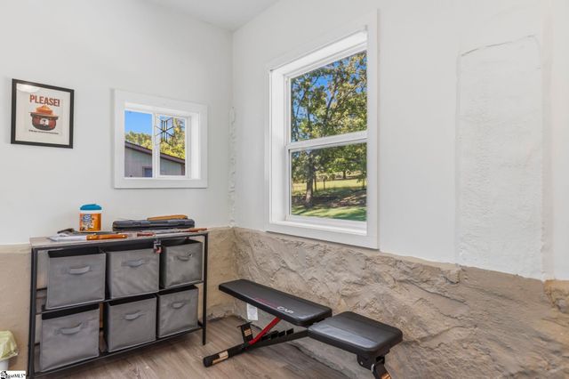 2009 State Park Road, Greenville, SC 29609