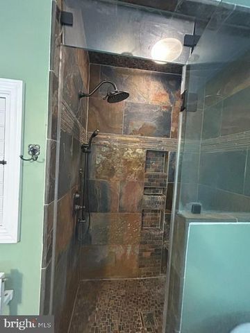 306 KINGSTON RD, Baltimore, MD 21229