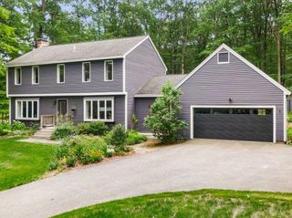 92 Townsend Street, Pepperell, MA 01463