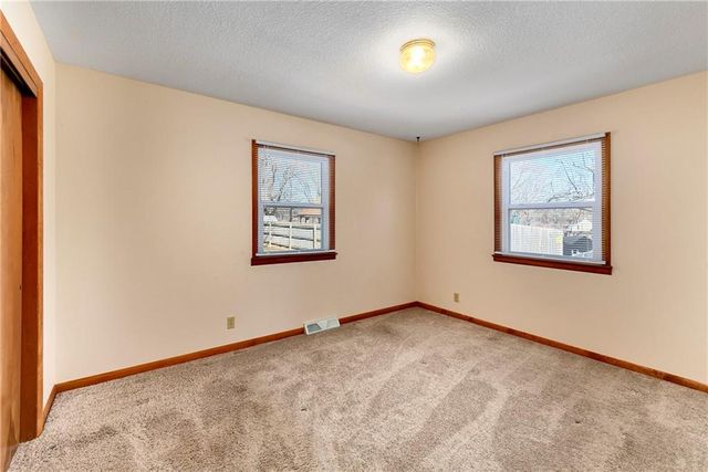 1924 Miami Street, Leavenworth, KS 66048