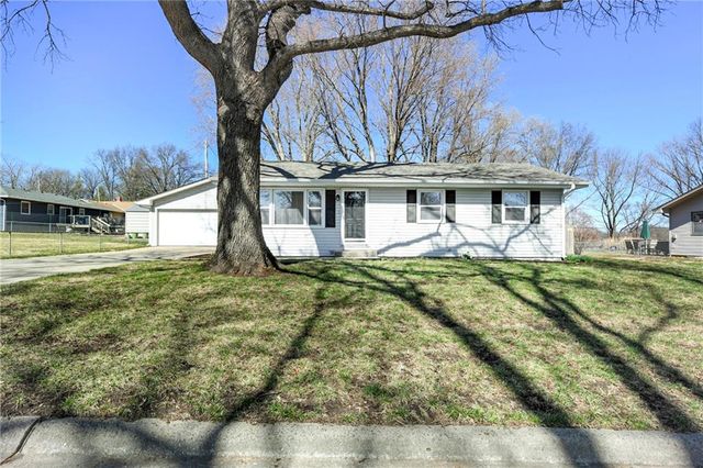 1924 Miami Street, Leavenworth, KS 66048