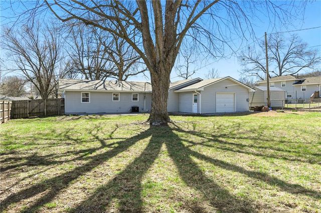 1924 Miami Street, Leavenworth, KS 66048