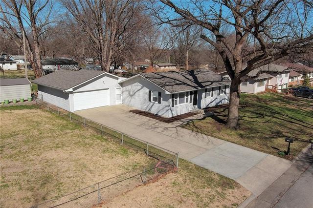 1924 Miami Street, Leavenworth, KS 66048