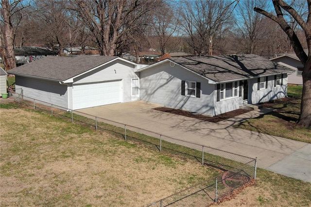 1924 Miami Street, Leavenworth, KS 66048