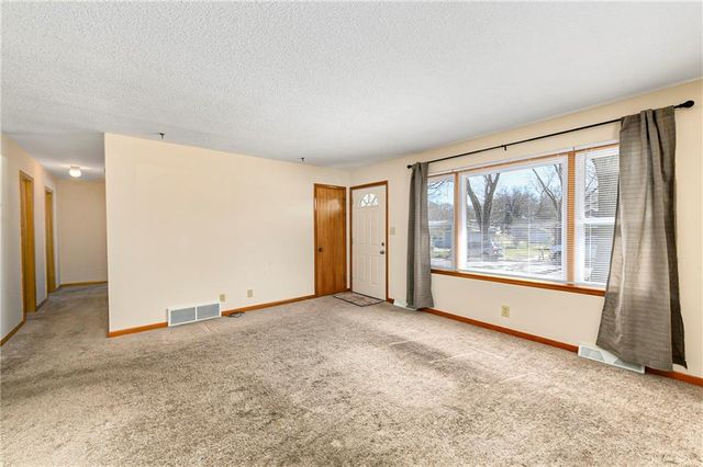 1924 Miami Street, Leavenworth, KS 66048