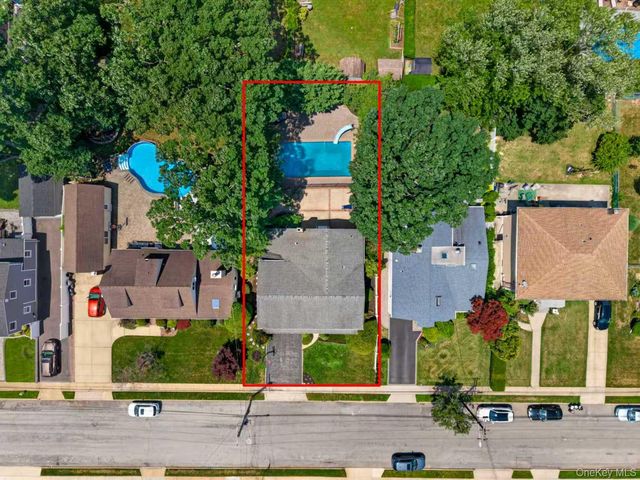 1671 Noble Street, East Meadow, NY 11554