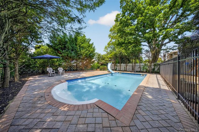 1671 Noble Street, East Meadow, NY 11554