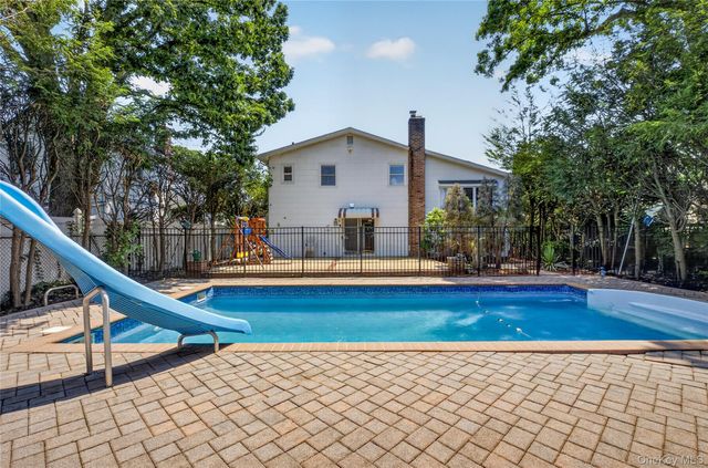 1671 Noble Street, East Meadow, NY 11554