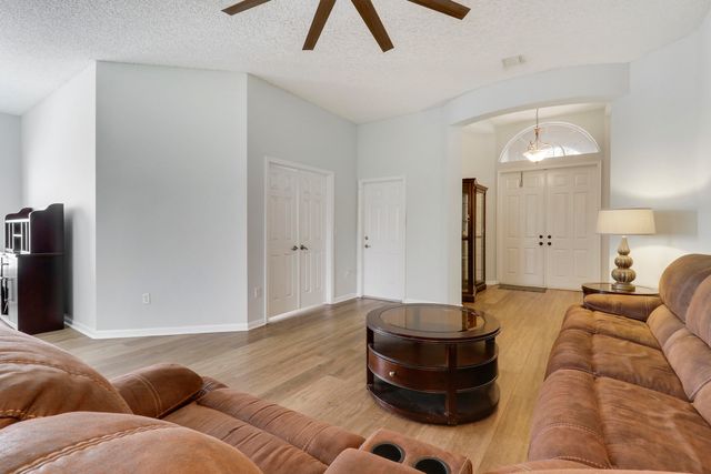 7077 Copperfield Circle, Lake Worth, FL 33467