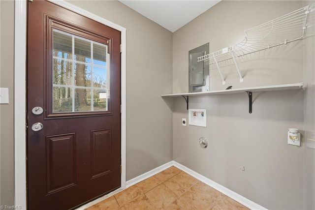 7177 Mantlewood Lane, Kernersville, NC 27284