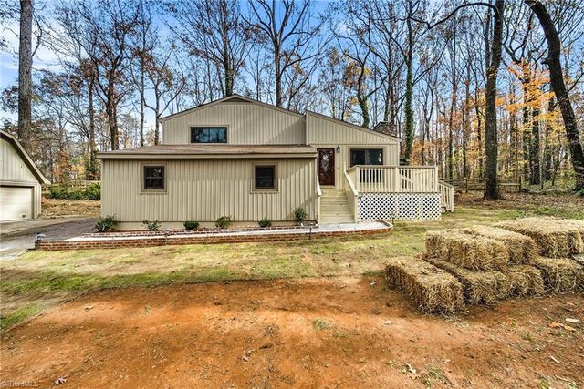 7177 Mantlewood Lane, Kernersville, NC 27284