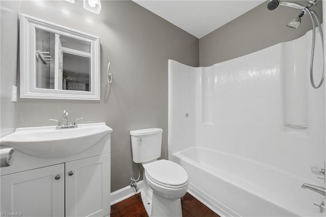 7177 Mantlewood Lane, Kernersville, NC 27284