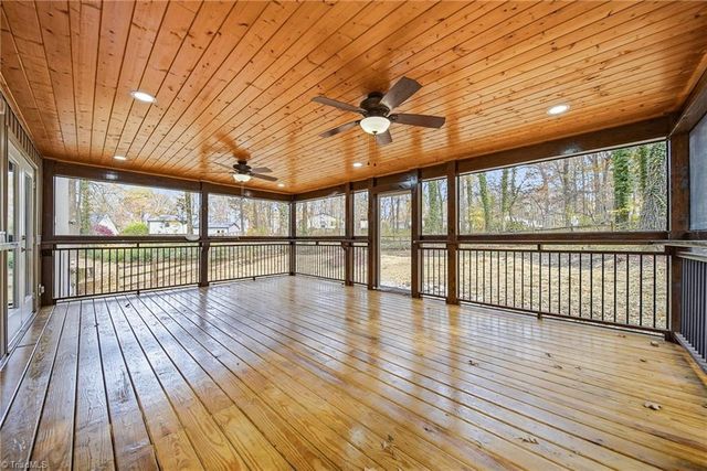 7177 Mantlewood Lane, Kernersville, NC 27284