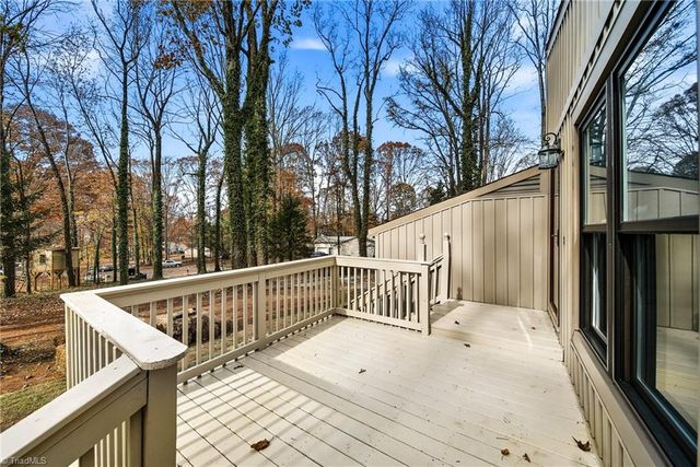 7177 Mantlewood Lane, Kernersville, NC 27284