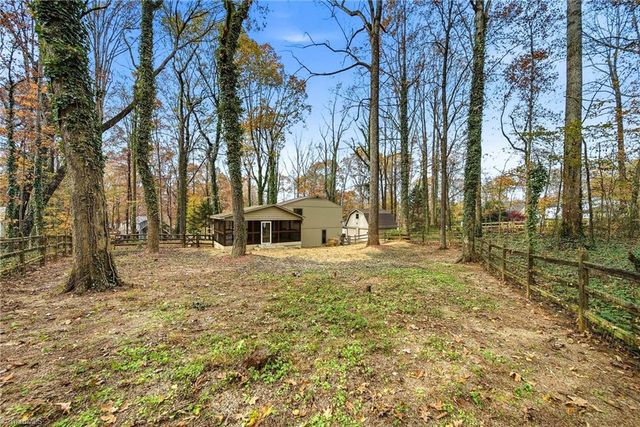 7177 Mantlewood Lane, Kernersville, NC 27284