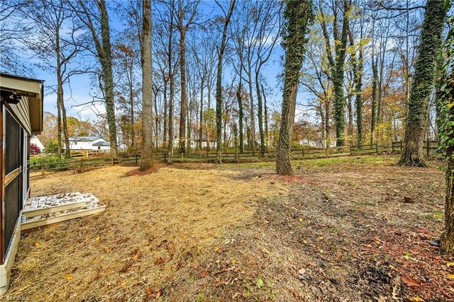 7177 Mantlewood Lane, Kernersville, NC 27284