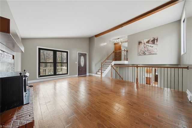 7177 Mantlewood Lane, Kernersville, NC 27284