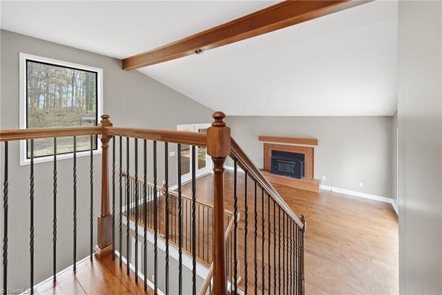 7177 Mantlewood Lane, Kernersville, NC 27284