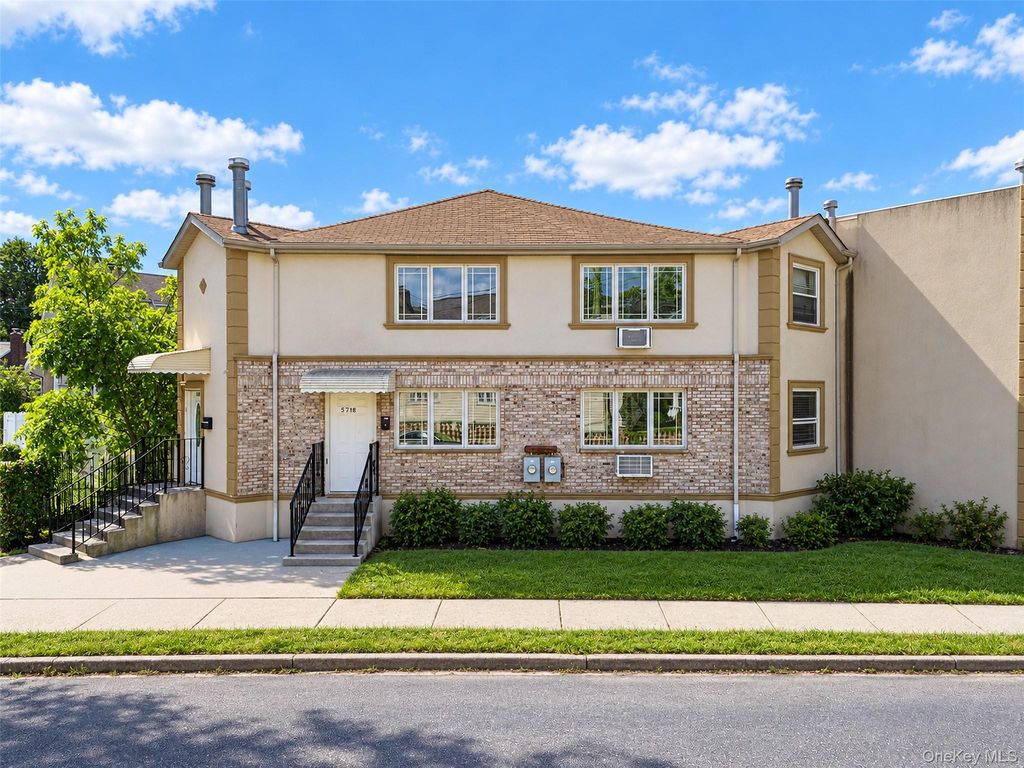577 Aztec Place, Far Rockaway, NY 11691 — exterior