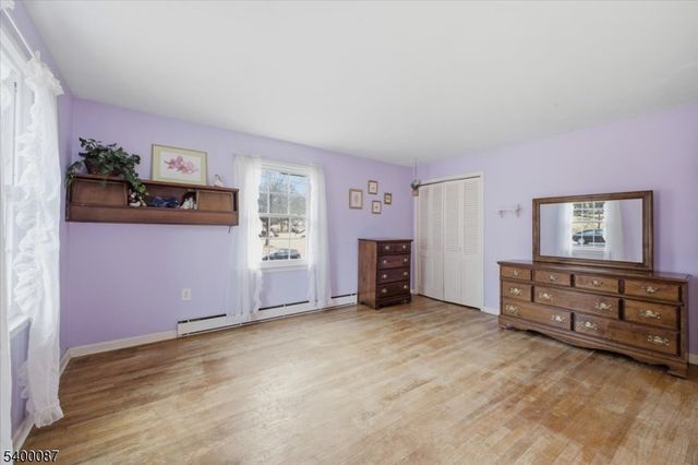 97 Skyview Dr, Washington Twp., NJ 07882