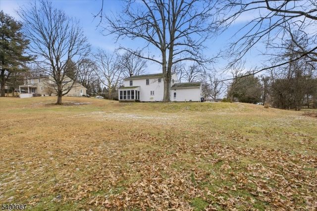 97 Skyview Dr, Washington Twp., NJ 07882