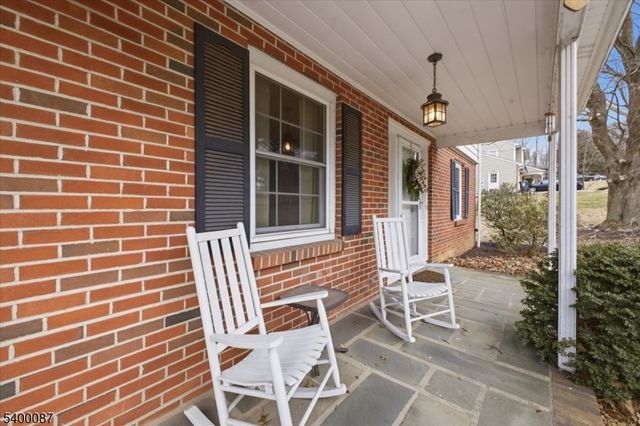 97 Skyview Dr, Washington Twp., NJ 07882