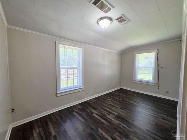 5404 Blue Angel Pkwy, Pensacola, FL 32526