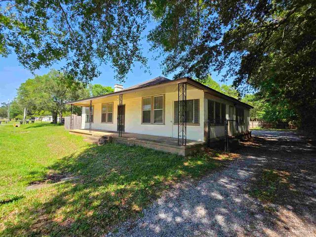 5404 Blue Angel Pkwy, Pensacola, FL 32526